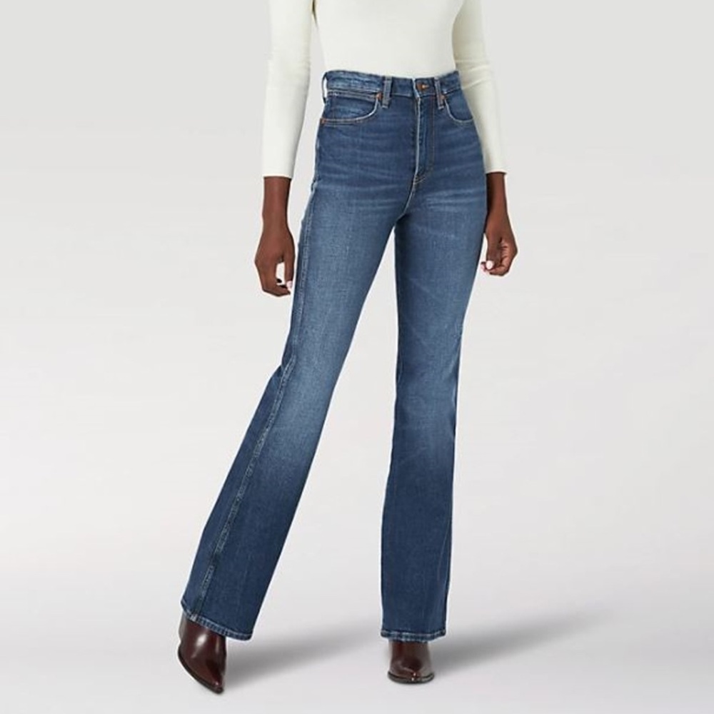 Wrangler  Westward 626 High Rise Bootcut Jean:Twin Bridges size 32/30